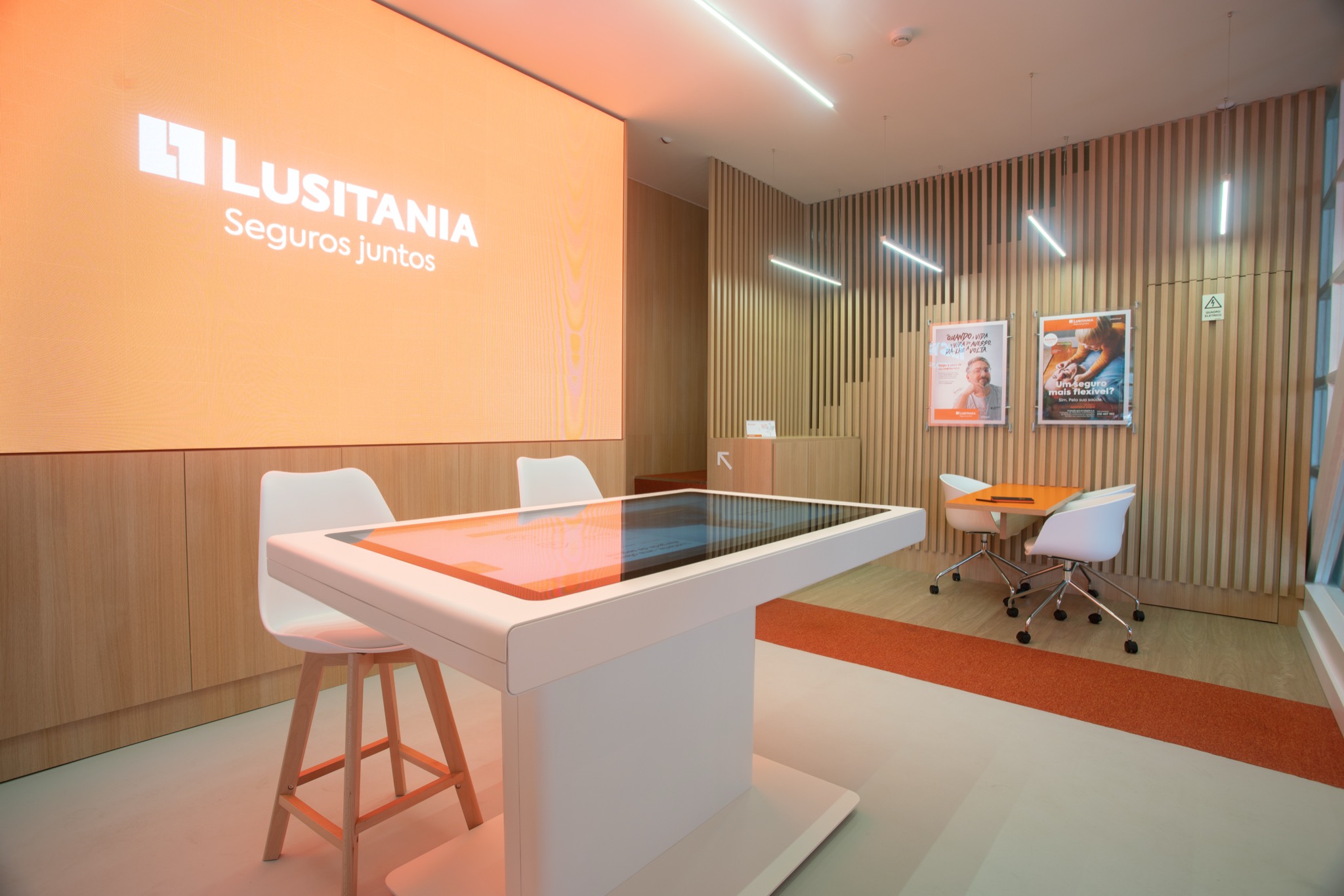 Minim installed in a retail store